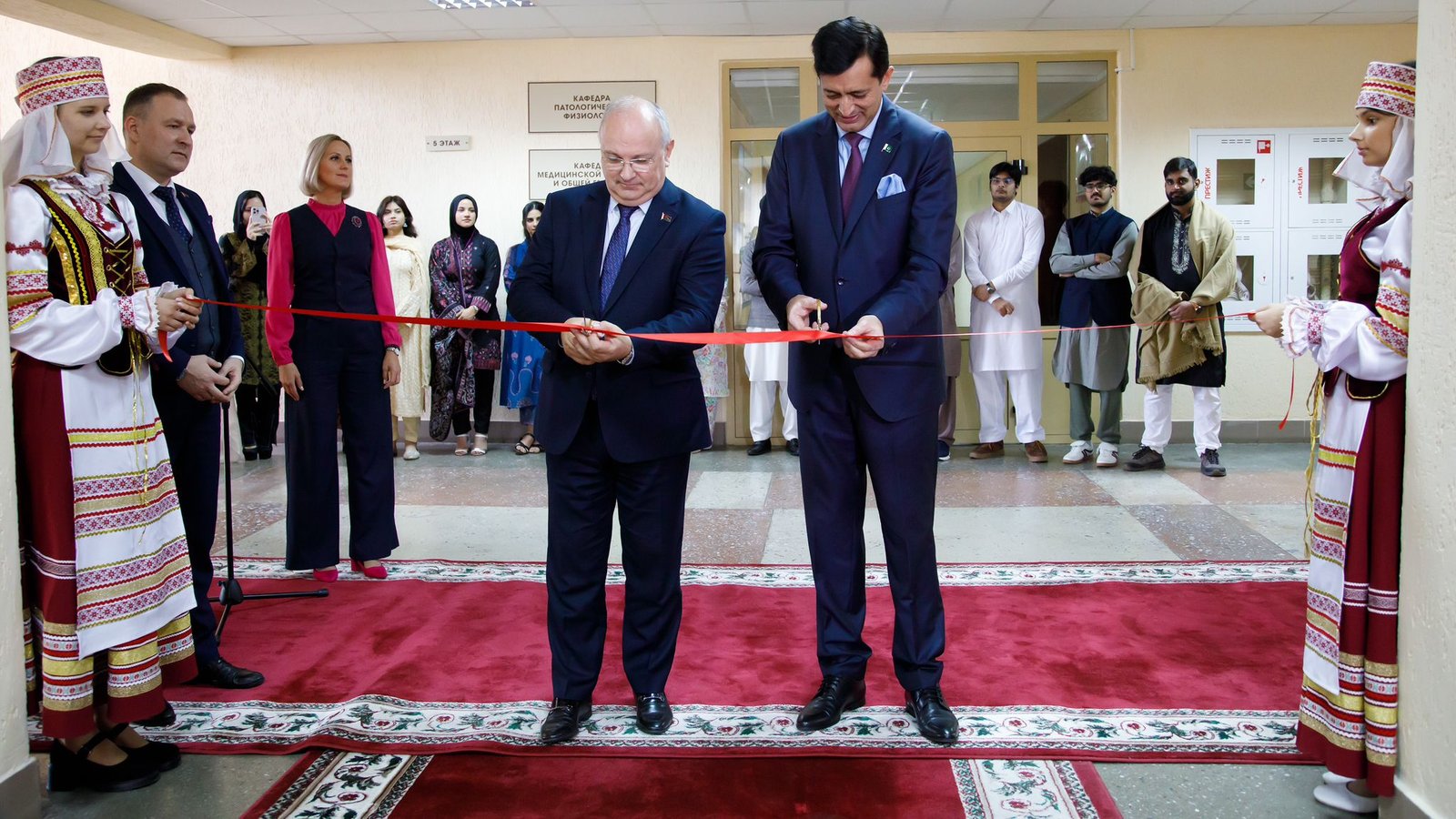 Pakistan Embassy Opens Cultural and Educational Center at Vitebsk State Medical University