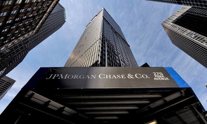 Moscow Court Orders Freeze on Nearly $1 Billion in US Bank Funds Amid Ongoing Legal Dispute 1 Moscow