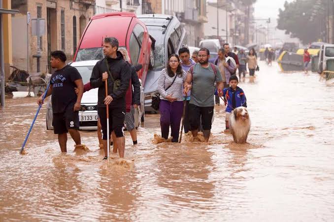 Spain's Flood Response System Faces Criticism Amid Rising Death Toll 1 Spain's Flood