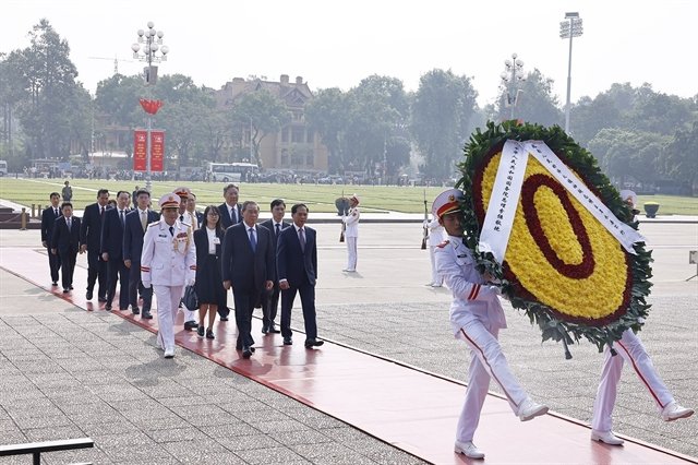 Chinese Premier Li Qiang Pays Tribute to President Hồ Chí Minh 1 Chinese Premier