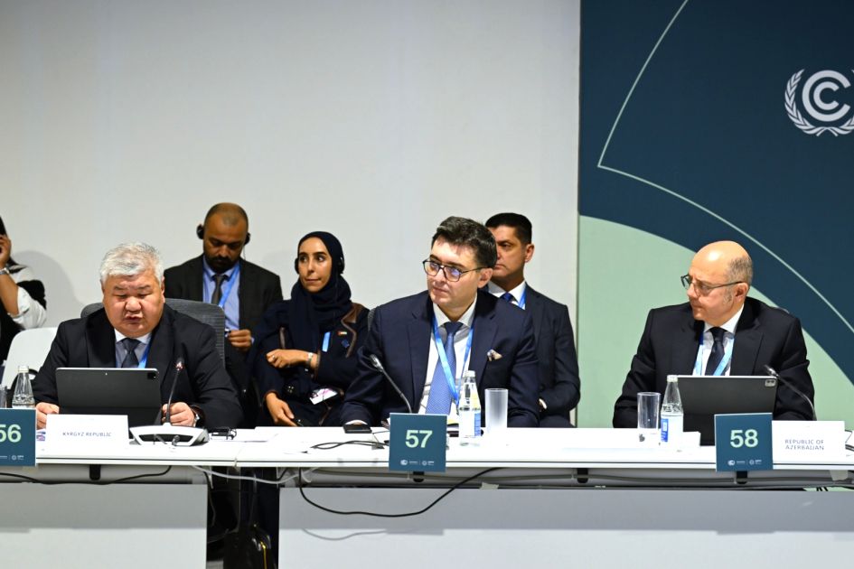Azerbaijan and IRENA Launch Accelerated Renewable Energy Partnership in Central Asia (APRECA) 1 IRENA