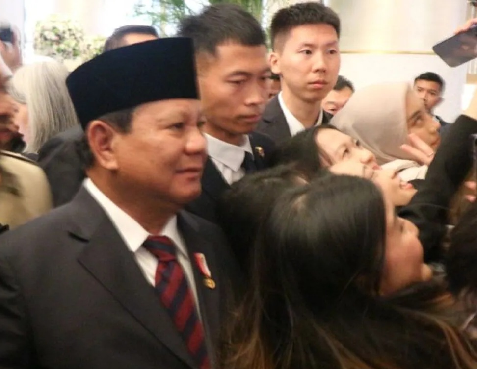 Indonesian president prabowo subianto receives warm welcome in beijing