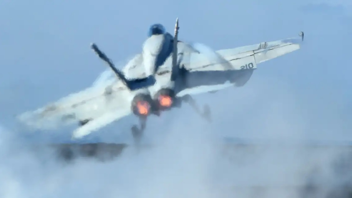 US Navy Ship Mistakenly Shoots Down F/A-18 Super Hornet in Friendly Fire Incident 1 Navy Ship