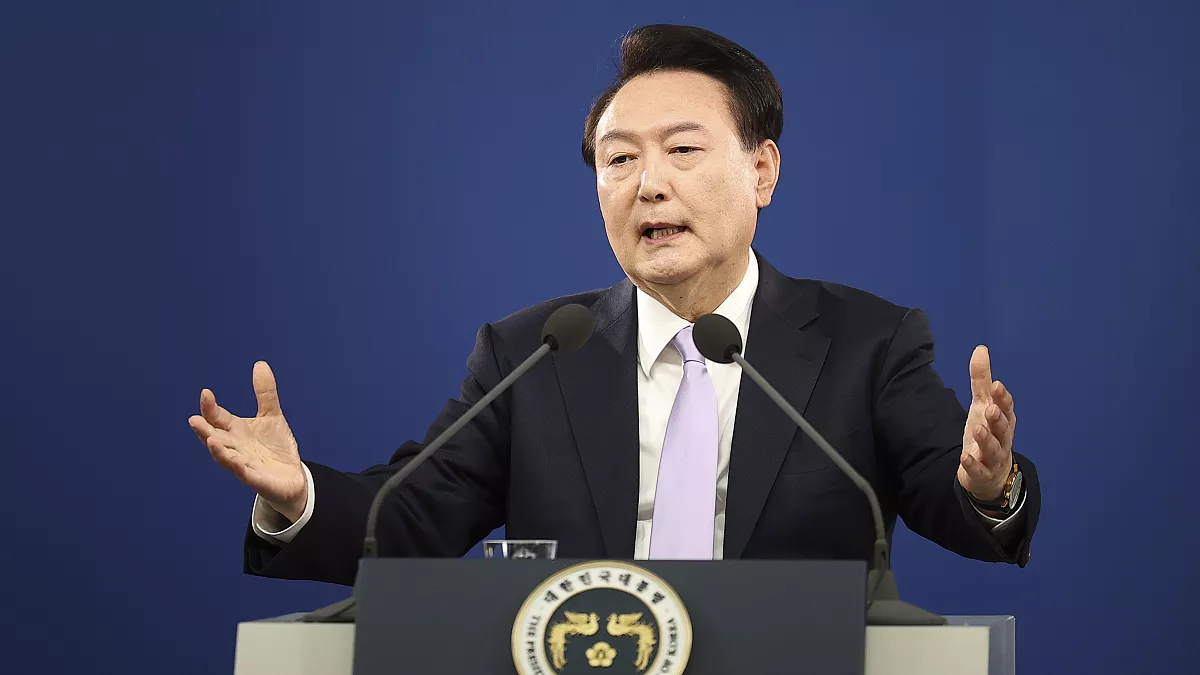 South Korean President Yoon Declares Martial Law Amid Political Crisis 1 Yoon