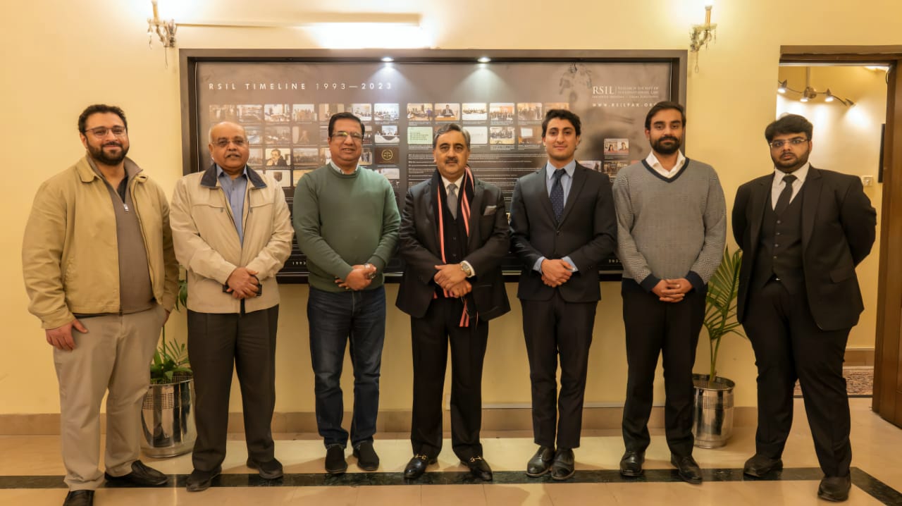Mr. Khalid Taimur Akram meets with Honorable Ahmer Bilal Soofi, Former Federal Law Minister and Founder of Research Society of International Law (RSIL) 1 Ahmer Bilal Soofi