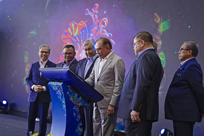 Prime Minister Anwar Ibrahim Launches Visit Malaysia Year 2026 Campaign 1 Malaysia