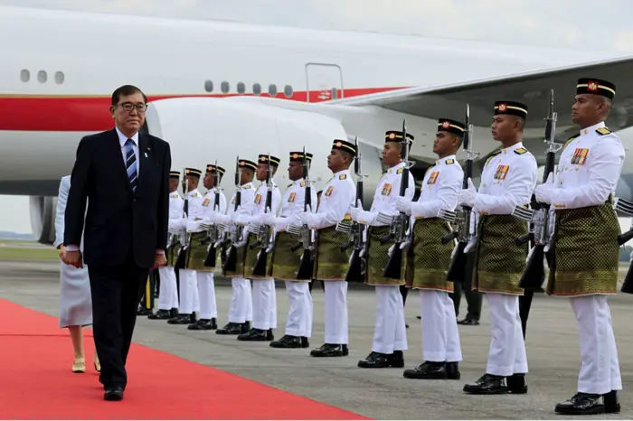 Japanese Prime Minister Ishiba Officially Welcomed in Malaysia for Bilateral Talks 1 Ishiba
