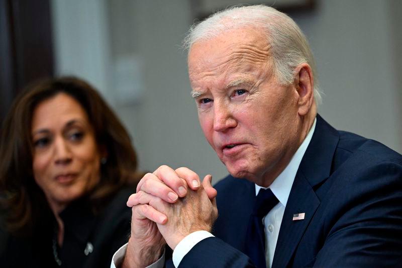 Biden Labels Los Angeles Wildfires as California's Worst, Pledges Federal Support 1 Wildfires