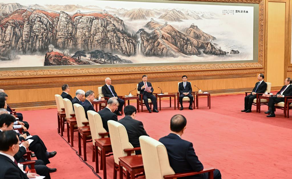 Xi Jinping Extends Festive Greetings, Highlights 2024 Achievements Ahead of Spring Festival 1 Xi Jinping