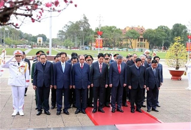 Vietnamese Leaders Pay Tribute to President Hồ Chí Minh on 95th Anniversary of CPV 2 Vietnamese Leaders Pay Tribute to President Hồ Chí Minh on 95th Anniversary of CPV