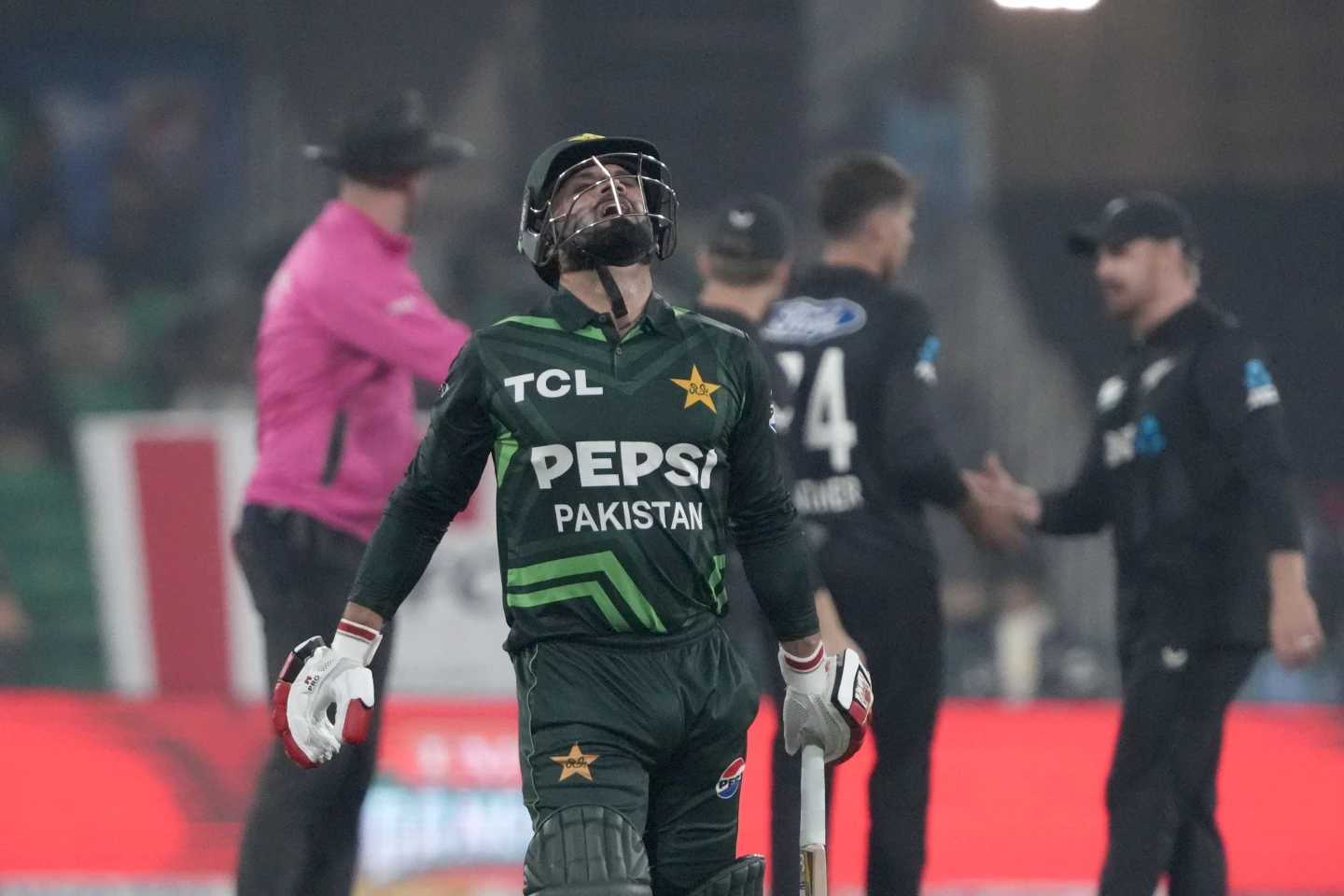 Phillips’ Century, Santner’s Three Wickets Power New Zealand to Victory Over Pakistan in Tri-Series Opener 1 Phillips’ Century, Santner’s Three Wickets Power New Zealand to Victory Over Pakistan in Tri-Series Opener