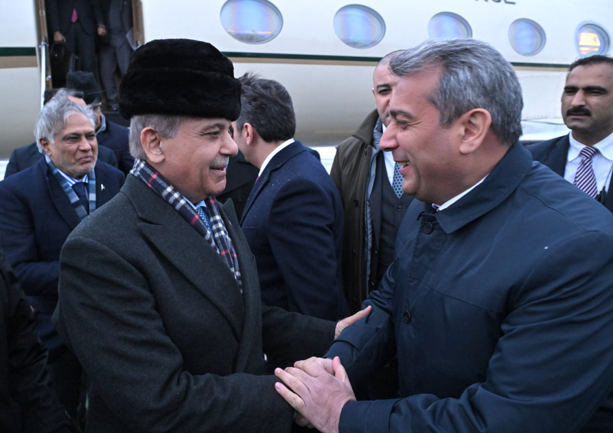 Pakistani Prime Minister Shehbaz Sharif Arrives in Azerbaijan for State Visit 4 Pakistani Prime Minister Shehbaz Sharif Arrives in Azerbaijan for State Visit