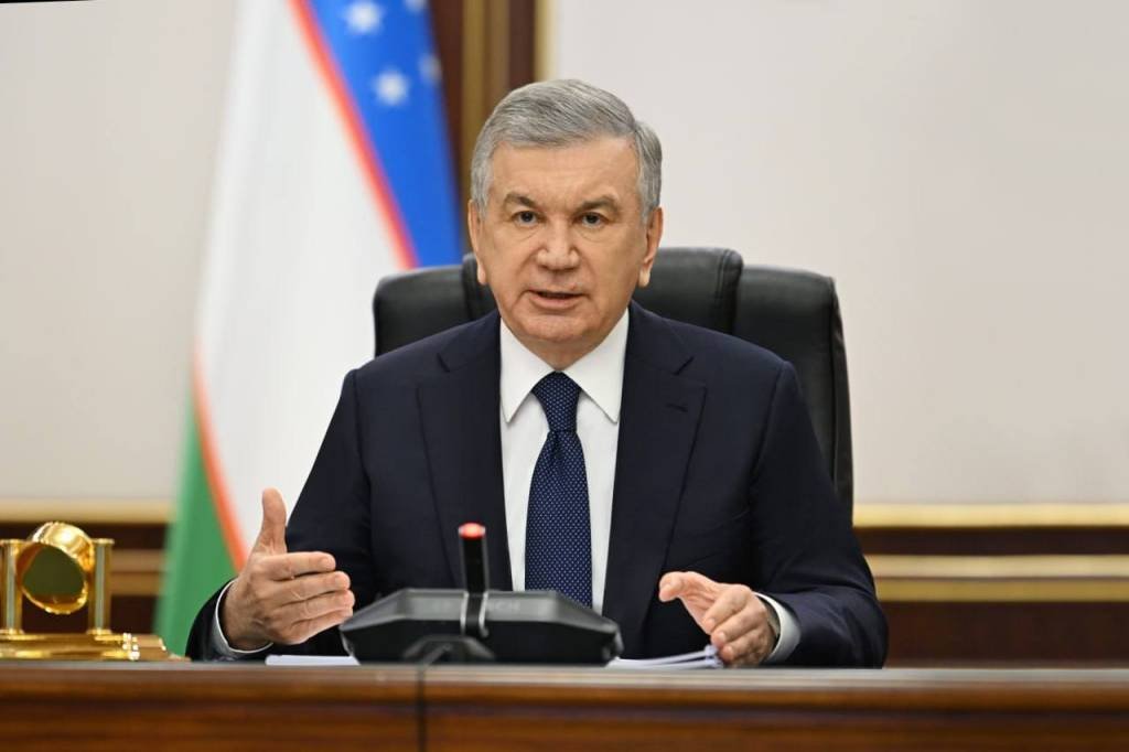 President Mirziyoyev Reviews Proposals to Enhance Energy Efficiency