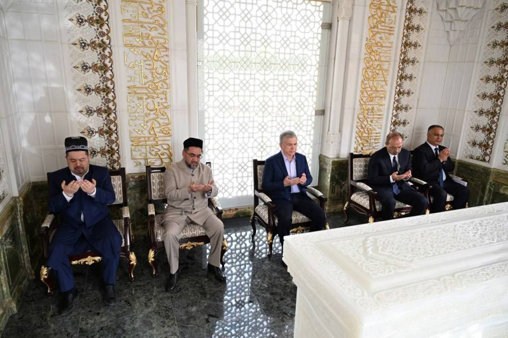 Hazrati Khizr Complex