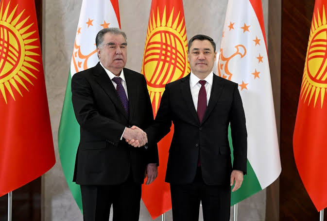Historic Peace Deal Between Kyrgyz Republic and Tajikistan: A New Era of Hope 1 Historic Peace Deal Between Kyrgyz Republic and Tajikistan: A New Era of Hope