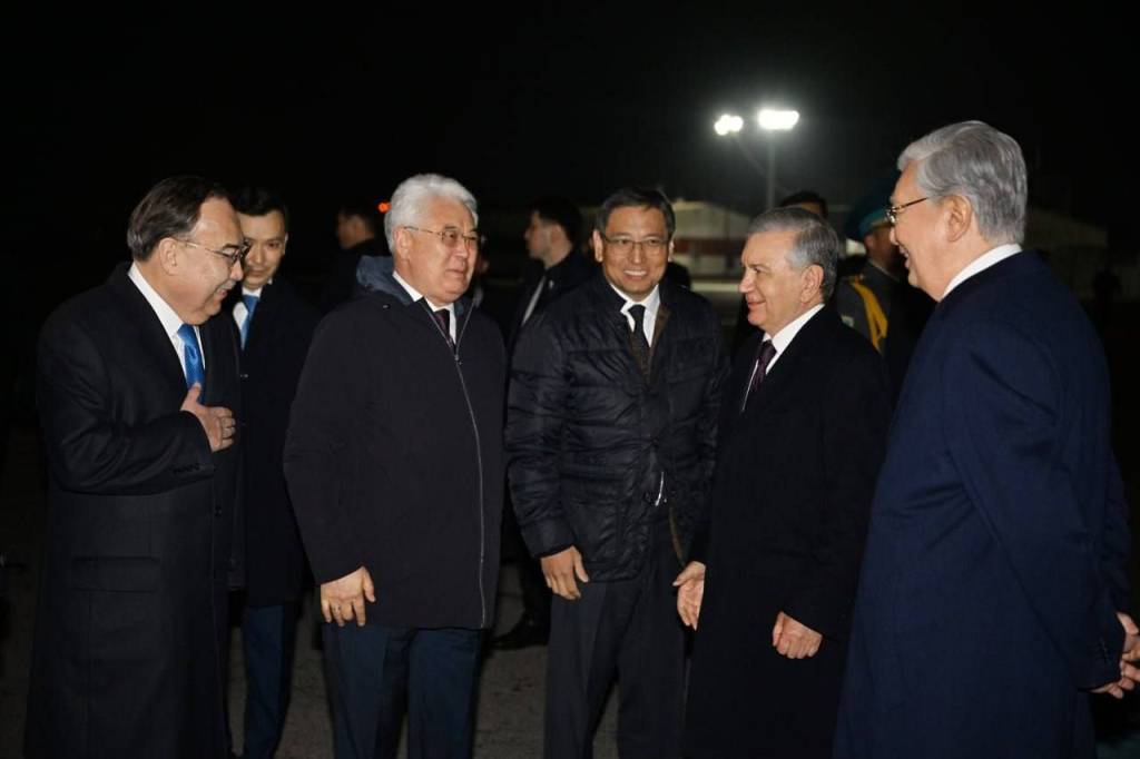 Uzbekistan’s President Concludes Visit to Kazakhstan 1 Kazakhstan