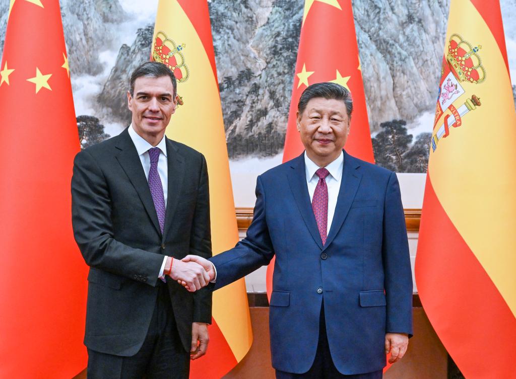 China and Spain Pledge Stronger Ties, Call for Fair Global Trade Order in Beijing Meeting