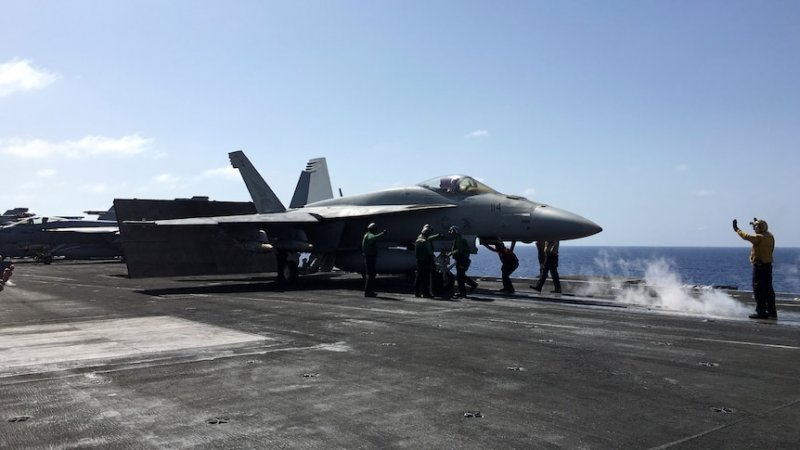 U.S. Navy F/A-18 Super Hornet Plunges Into Red Sea 3 U.S. Navy F/A-18 Super Hornet Plunges Into Red Sea