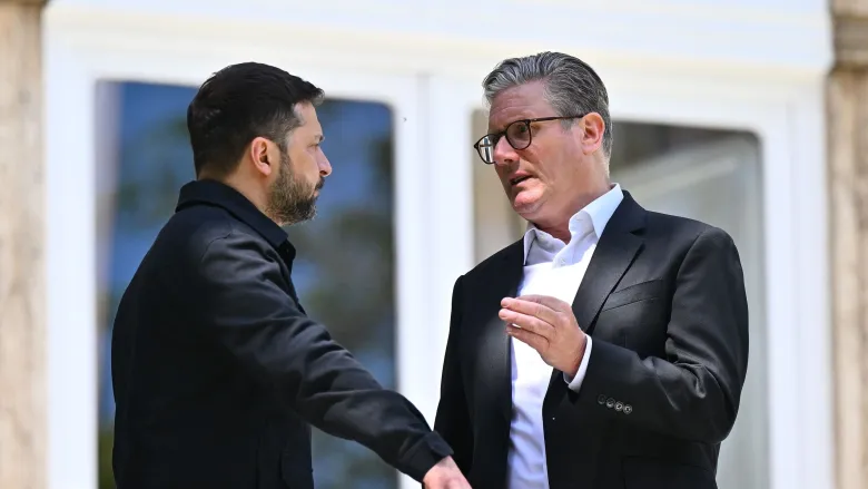 British Prime Minister Starmer Meets Ukrainian President Zelensky in Rome 1 British Prime Minister Starmer Meets Ukrainian President Zelensky in Rome
