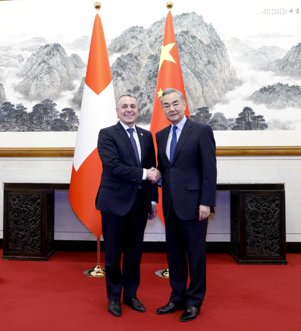 China and Switzerland Pledge to Strengthen Strategic Partnership 7 China and Switzerland Pledge to Strengthen Strategic Partnership