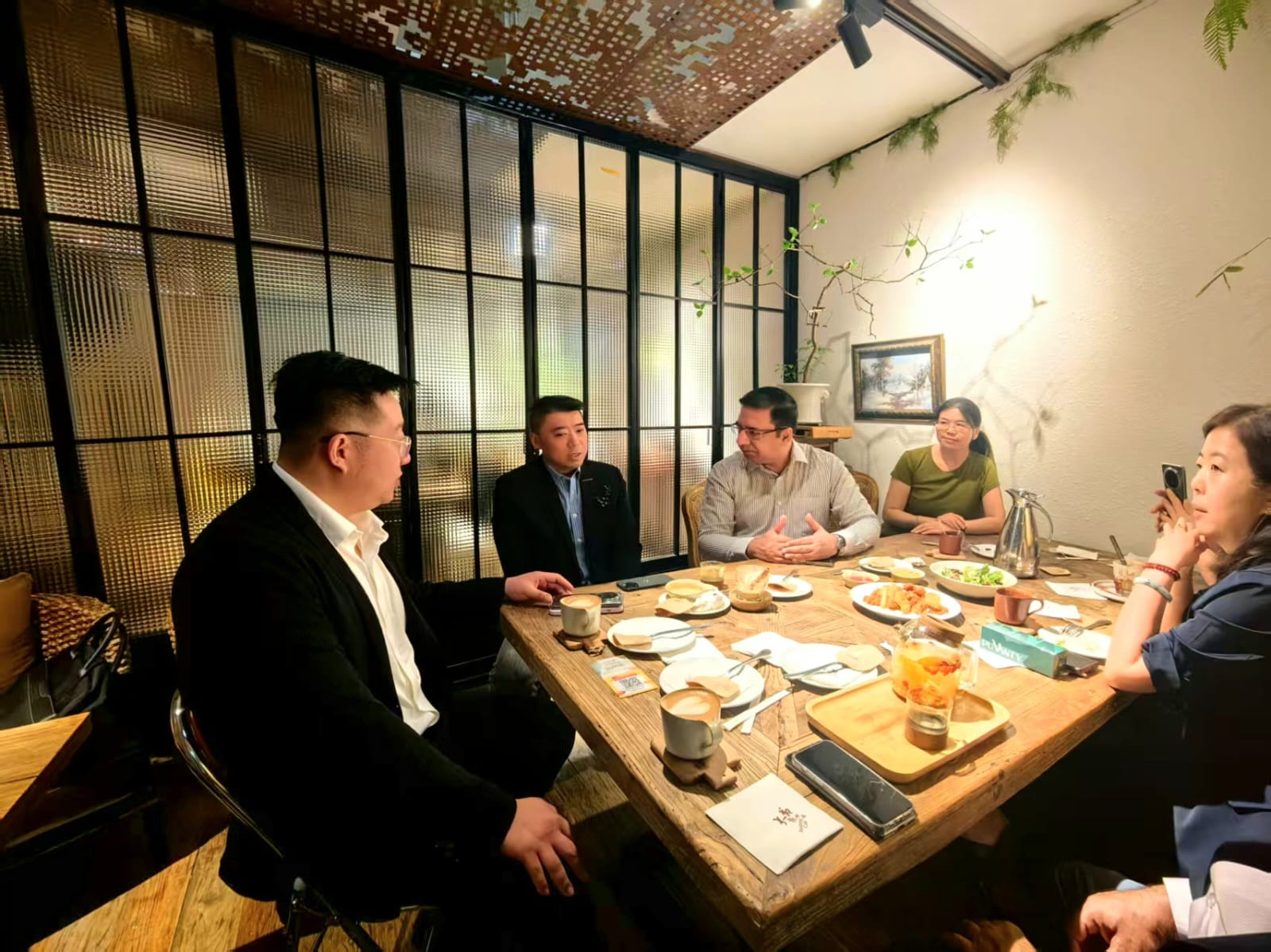 Institute for Community with Shared Future (ICSF) Welcomes Mr. Khalid Taimur Akram in Beijing, China 1 Institute for Community with Shared Future (ICSF) Welcomes Mr. Khalid Taimur Akram in Beijing, China