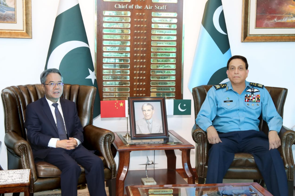 Chinese Ambassador Calls on Air Chief
