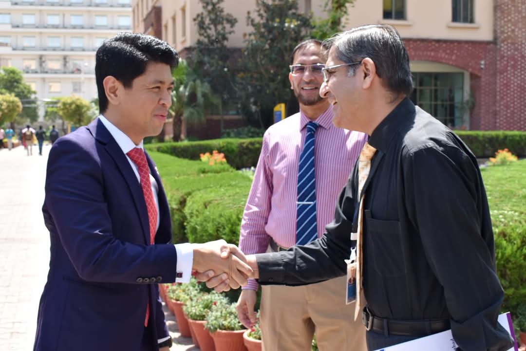 Malaysian Deputy Head of Mission Visits COMSATS University to Enhance Malaysia-Pakistan Academic Ties 1 COMSATS University