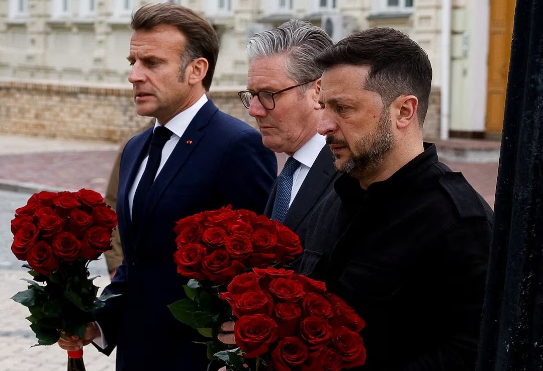 Macron: France in Talks with Partners on Potential Troop Deployment to Ukraine 9 Macron