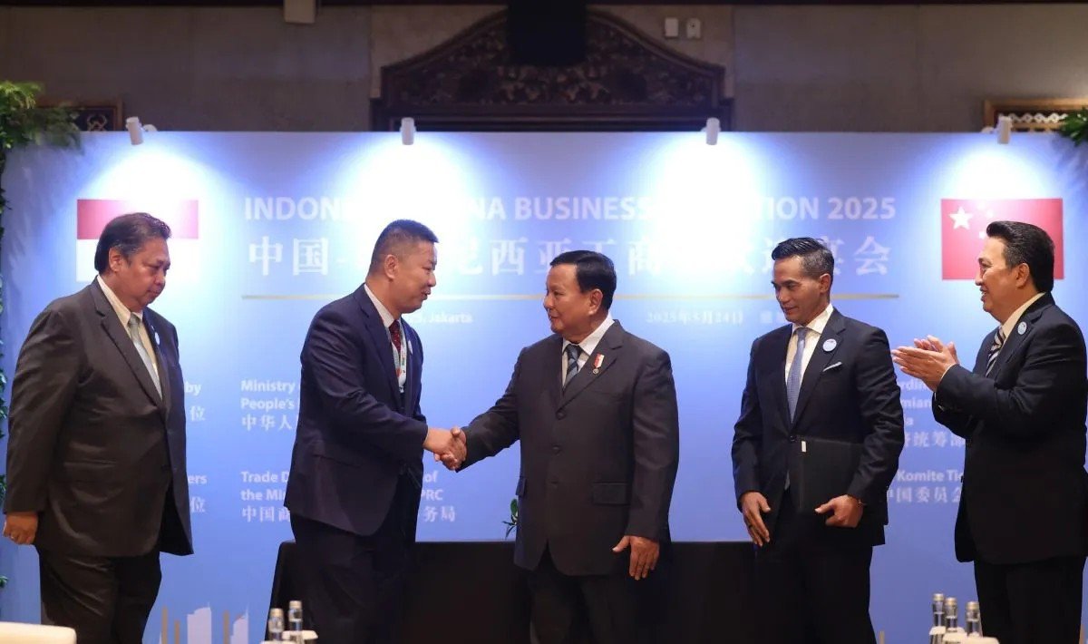 Prabowo Urges Chinese Entrepreneurs to Invest in Indonesia’s Technology and High-Value Sectors 1 Prabowo Urges Chinese Entrepreneurs to Invest in Indonesia’s Technology and High-Value Sectors