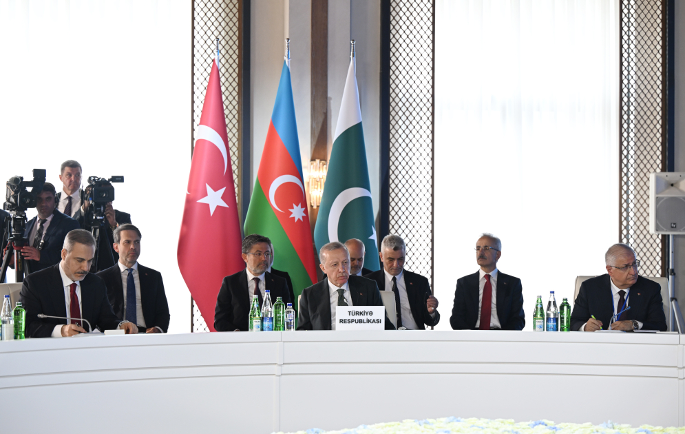Erdoğan Stresses Strategic Partnership and Regional Cooperation in Speech at Türkiye-Azerbaijan-Pakistan Trilateral Summit