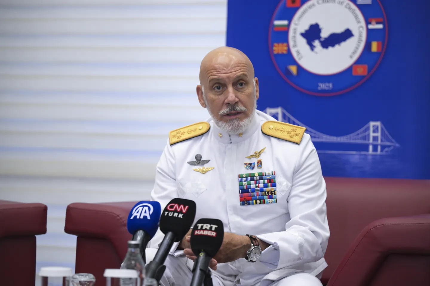 Türkiye to Play Central Role in Russia-Ukraine Peace Process: NATO Commander 3 Türkiye to Play Central Role in Russia-Ukraine Peace Process: NATO Commander