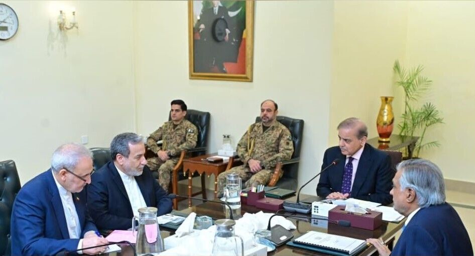 PM Shehbaz Sharif Rejects Indian Allegations, Reaffirms Strong Ties with Iran 1 PM Shehbaz Sharif Rejects Indian Allegations, Reaffirms Strong Ties with Iran