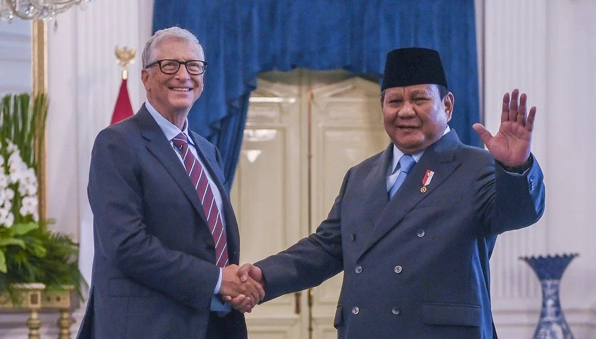President Prabowo Welcomes Bill Gates at Merdeka Palace 7 President Prabowo Welcomes Bill Gates at Merdeka Palace