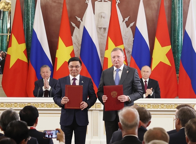 Vietnam, Russia Sign Series of Landmark Cooperation Documents 8 Vietnam, Russia Sign Series of Landmark Cooperation Documents