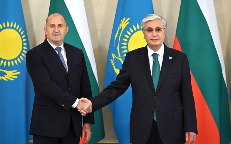 Presidents of Kazakhstan and Bulgaria Hold High-Level Talks in Astana 7 Presidents of Kazakhstan and Bulgaria Hold High-Level Talks in Astana to Strengthen Bilateral Ties