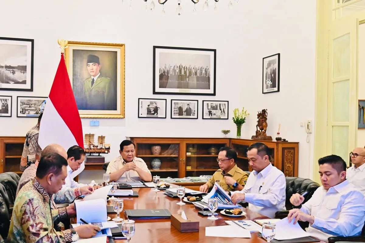 President Prabowo Sets 2029 Deadline for Resolving Indonesia's Waste Management Crisis
