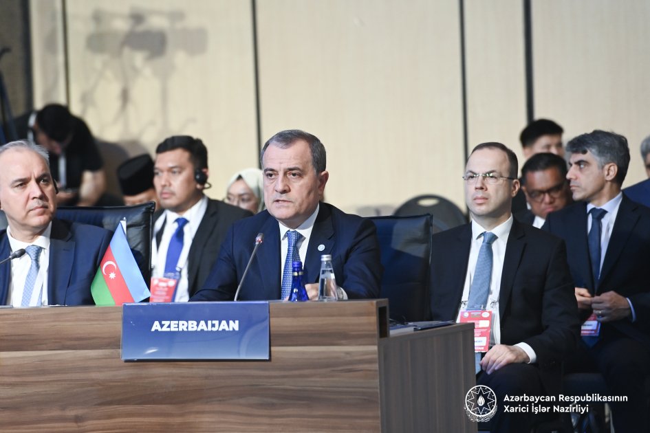 Azerbaijan’s Foreign Minister Addresses OIC Council, Calls for Unity Amid Regional Challenges