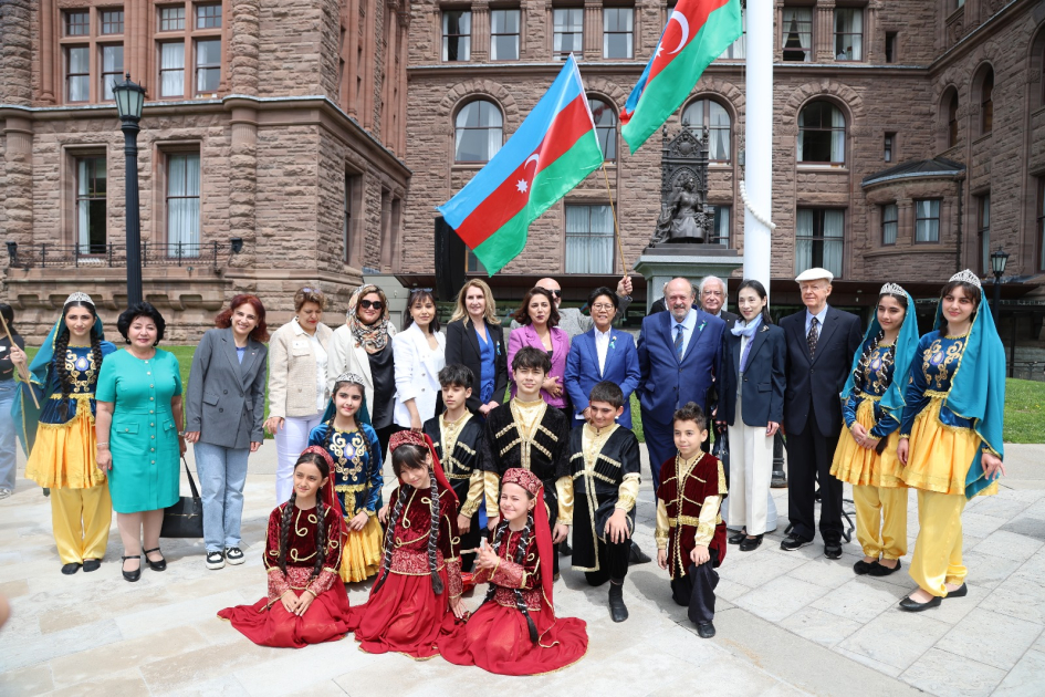 Azerbaijan’s National Flag Raised in Toronto to Mark Independence Day 1 Azerbaijan’s National Flag Raised in Toronto to Mark Independence Day