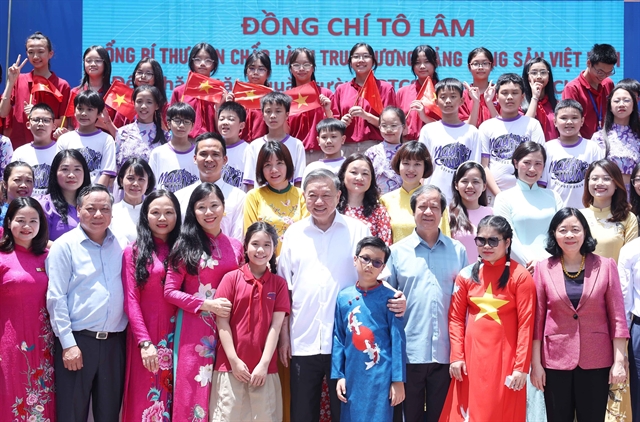 Tô Lâm Visits Schools for Students with Disabilities in Hanoi on International Children's Day