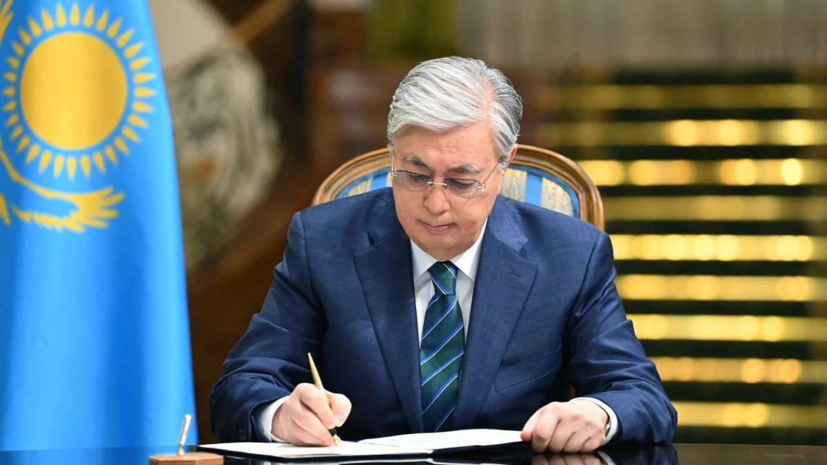 President Tokayev Signs Law Ratifying Treaty on Strengthening Allied Relations with Kyrgyzstan 1 Tokayev