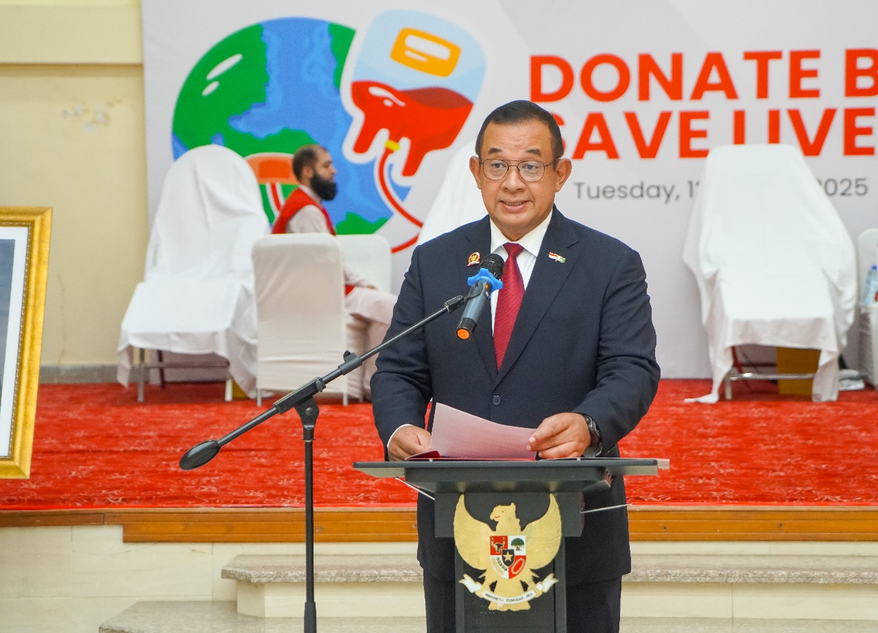 Blood Donation on Independence Day Celebration - Indonesian Embassy and PCRS Signed MoU on Humanitarian Cooperation 14 Blood Donation