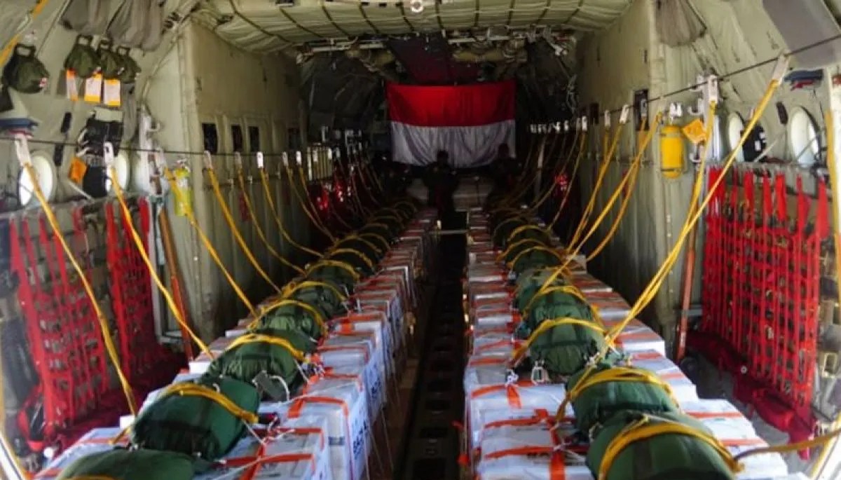 Indonesia Conducts Humanitarian Airdrop for Gaza on 80th Independence Anniversary