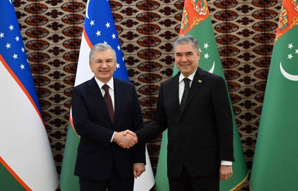 Gurbanguly Berdimuhamedov and Shavkat Mirziyoyev Hold Talks in Avaza 1 Berdimuhamedov