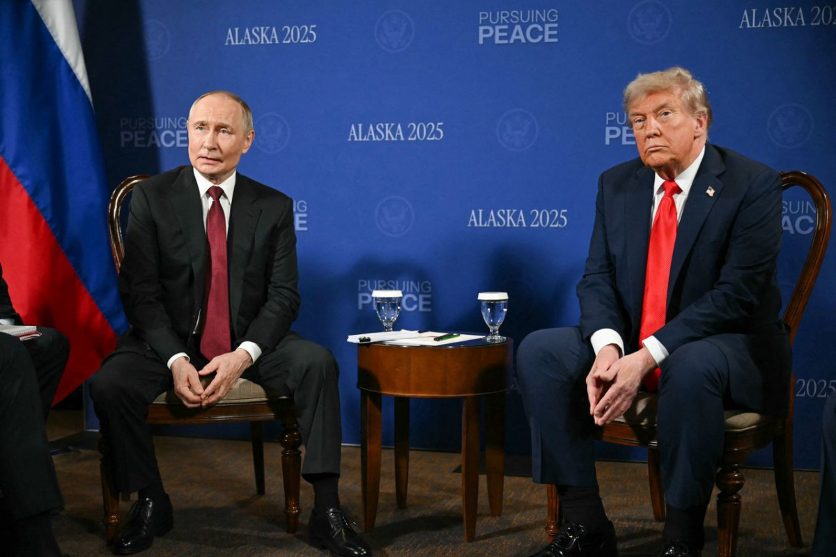 Putin and Trump Wrap Up Three-Hour Summit Talks with Top Diplomats 1 Putin