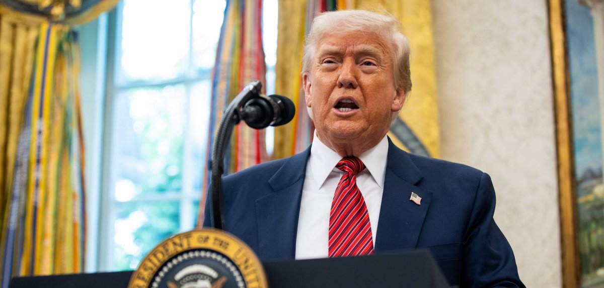 Trump Extends US-China Tariff Truce by 90 Days Ahead of Deadline 8 Trump