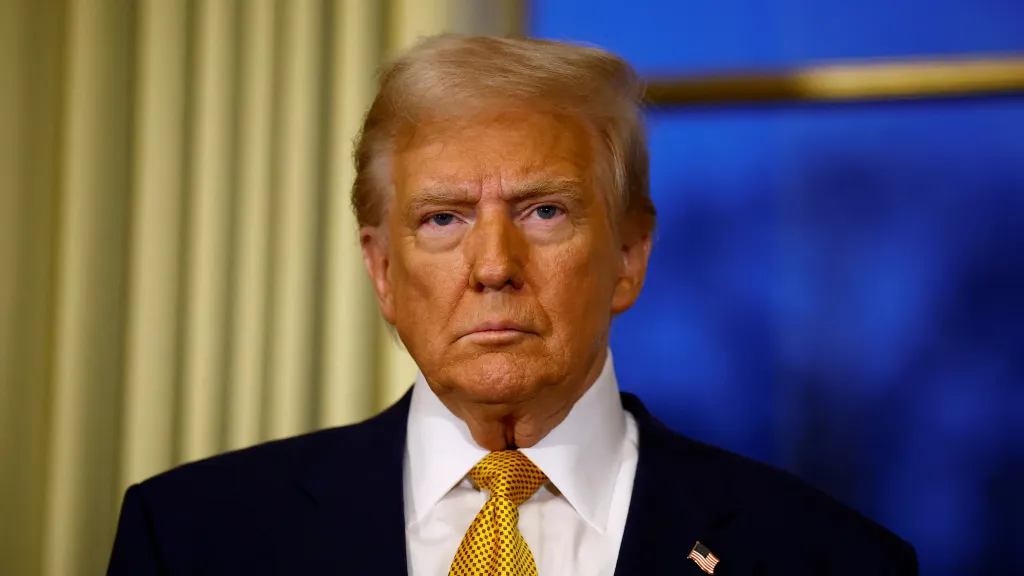 Trump Plans Three-Way Meeting With Zelenskyy, Putin Following Alaska Summit 1 Trump