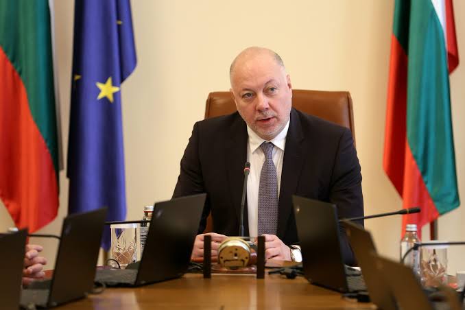 Bulgarian PM Zhelyazkov Rejects No-Confidence Motion, Says Government and Critics Live in “Parallel Realities” 1 Zhelyazkov