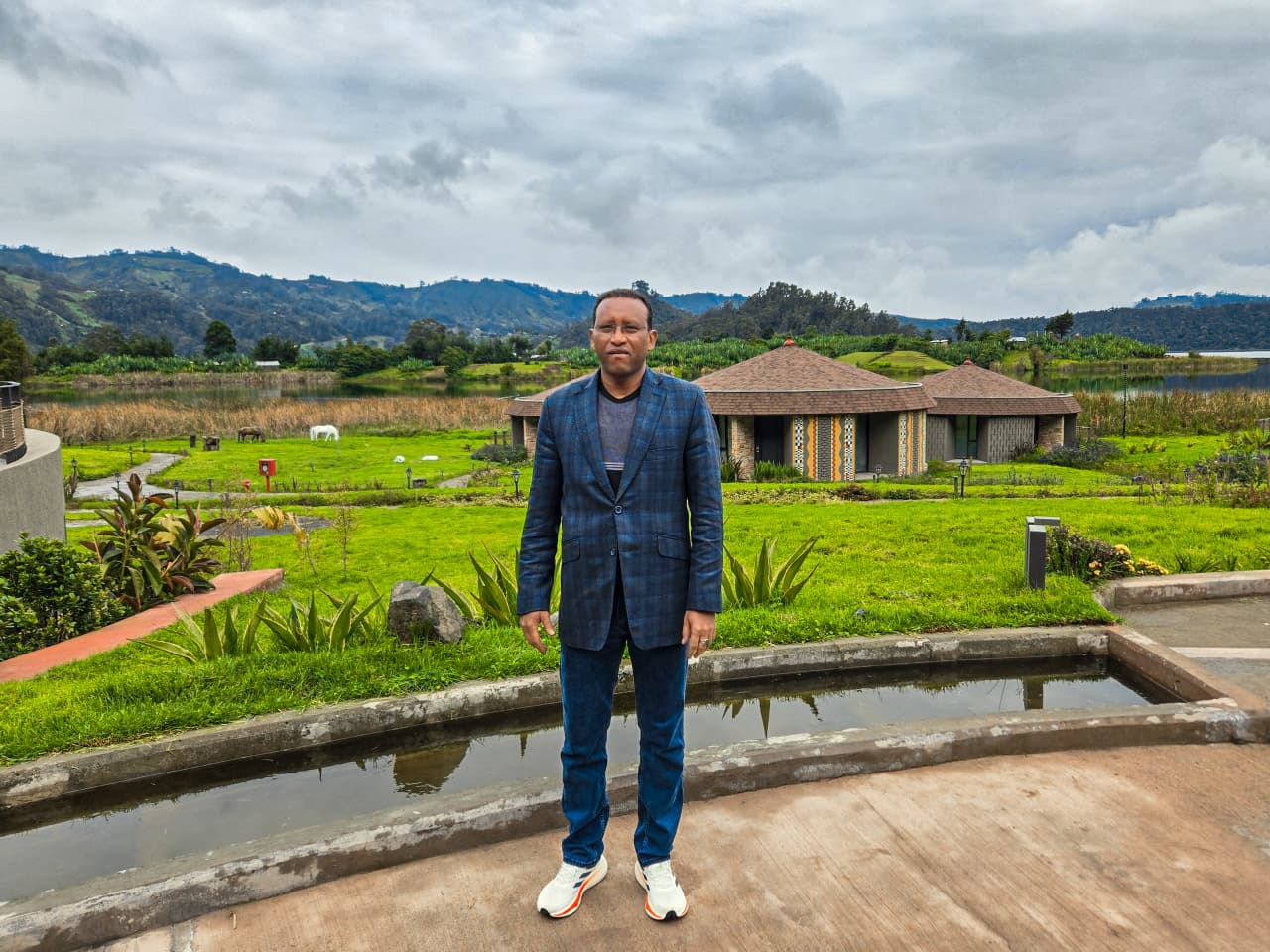 Eco-Tourism at its Finest: Ethiopia’s Wanchi Leads Africa’s Green Travel Revival 2 𝘛𝘩𝘦 𝘈𝘶𝘵𝘩𝘰𝘳 𝘪𝘴 𝘚𝘱𝘦𝘤𝘪𝘢𝘭 𝘌𝘯𝘷𝘰𝘺 𝘢𝘯𝘥 𝘈𝘮𝘣𝘢𝘴𝘴𝘢𝘥𝘰𝘳 𝘌𝘹𝘵𝘳𝘢𝘰𝘳𝘥𝘪𝘯𝘢𝘳𝘺 𝘰𝘧 𝘵𝘩𝘦 𝘍𝘦𝘥𝘦𝘳𝘢𝘭 𝘋𝘦𝘤𝘮𝘰𝘳𝘢𝘵𝘪𝘤 𝘙𝘦𝘱𝘶𝘣𝘭𝘪𝘤 𝘰𝘧 𝘌𝘵𝘩𝘪𝘰𝘱𝘪𝘢 𝘵𝘰 𝘵𝘩𝘦 𝘐𝘴𝘭𝘢𝘮𝘪𝘤 𝘙𝘦𝘱𝘶𝘣𝘭𝘪𝘤 𝘰𝘧 𝘗𝘢𝘬𝘪𝘴𝘵𝘢𝘯.