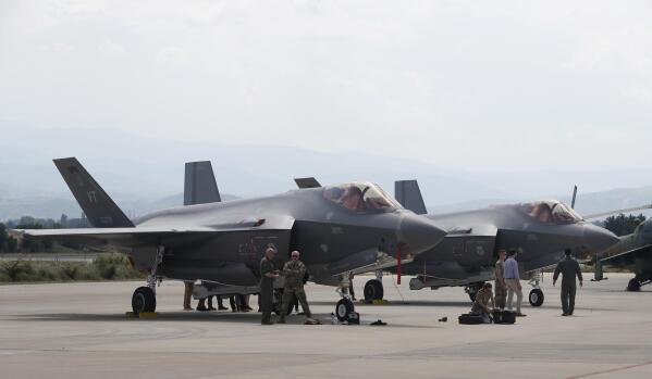 Canada Seeks Greater Economic Benefits from Lockheed Martin in F-35 Deal 1 Canada