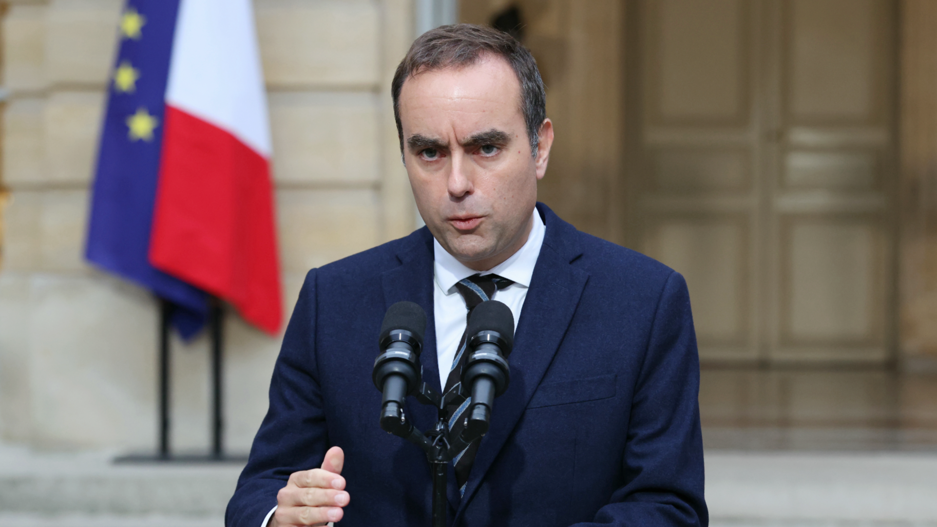 French PM Lecornu Rules Out Using Article 49.3, Urges Lawmakers to Find Budget Compromise 11 French
